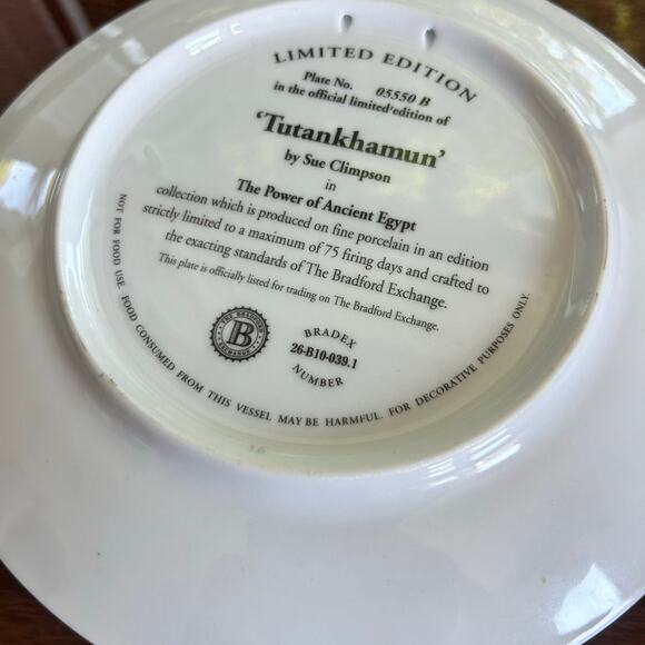 Vintage Tutankhamun Plate by Sue Climpson for Bradford Exchange Egypt Art - Picture 3 of 10